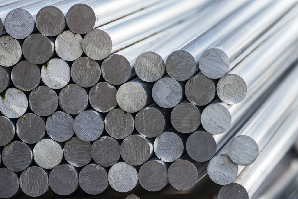 Pręty aluminiowe gotowe do obróbki